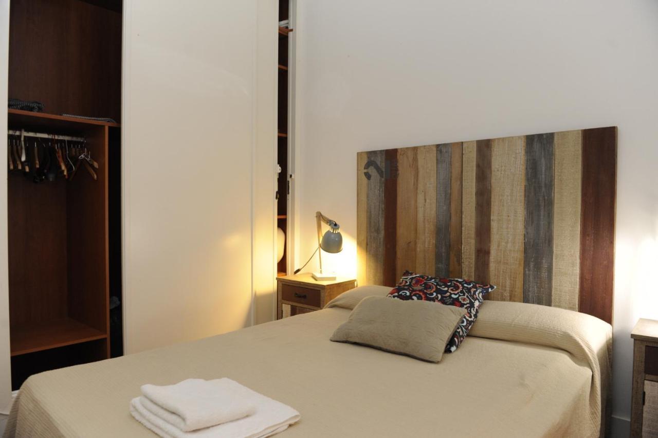Apartamento Vacacional Santa Cruz Seville Exterior photo